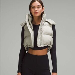 Lululemon Wunder Puff Super-Cropped Vest	
Heathered Raw Linen Size 6